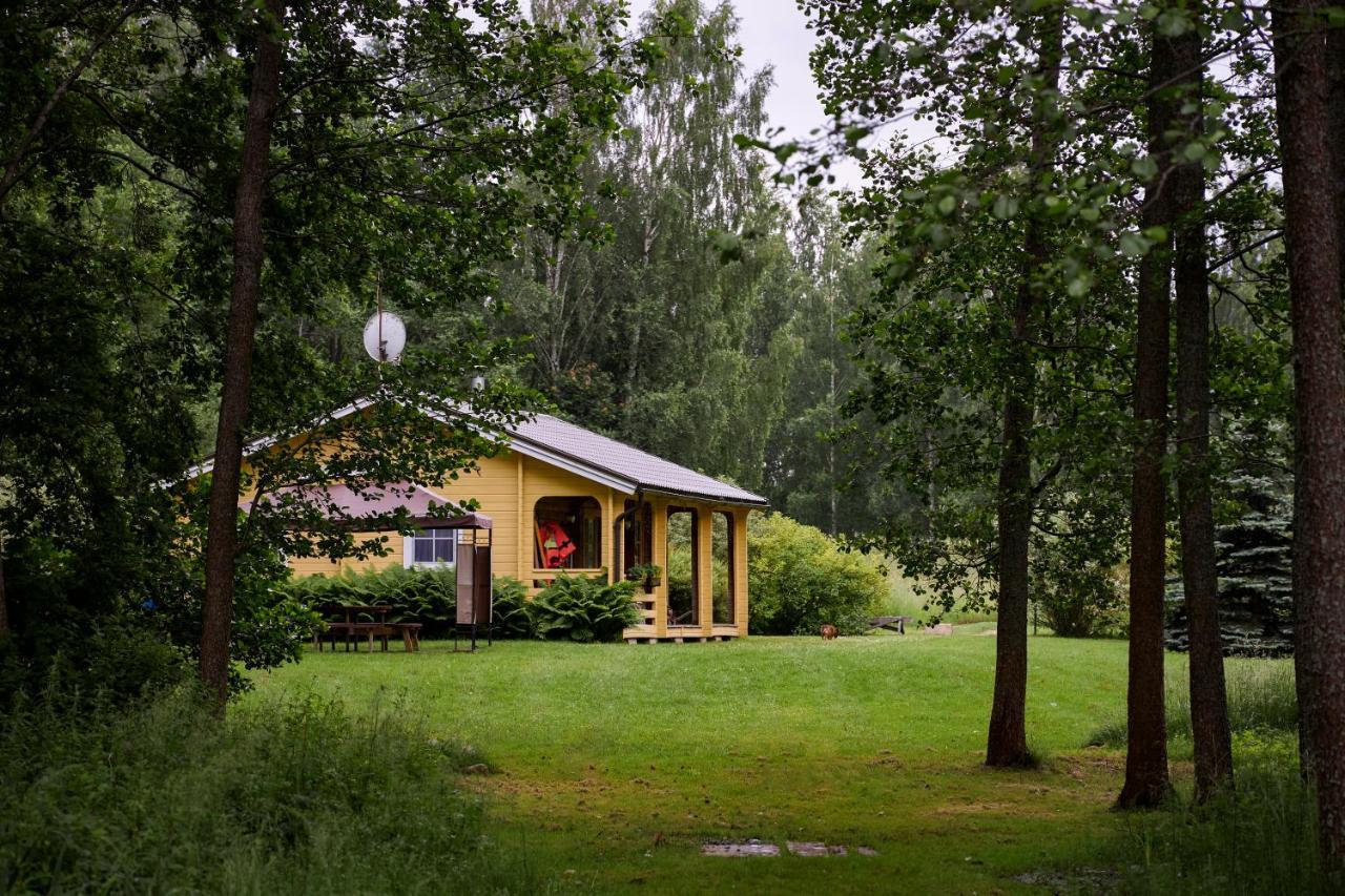 Ezerzemes Guest House Nirza Exterior foto
